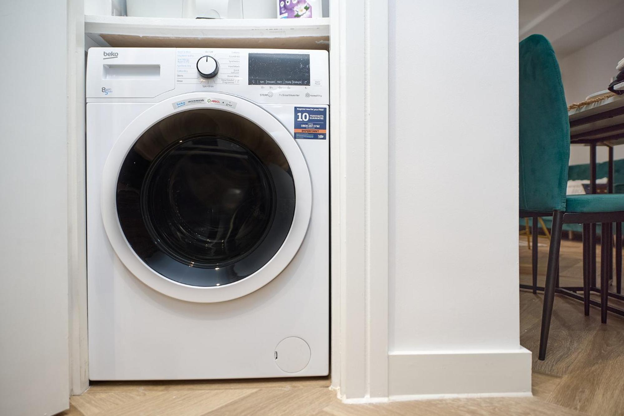 Luxury Nostalgic Centre With Pool Table, Netflix, Sofa Bed, Sleeps 6, Nostalgia